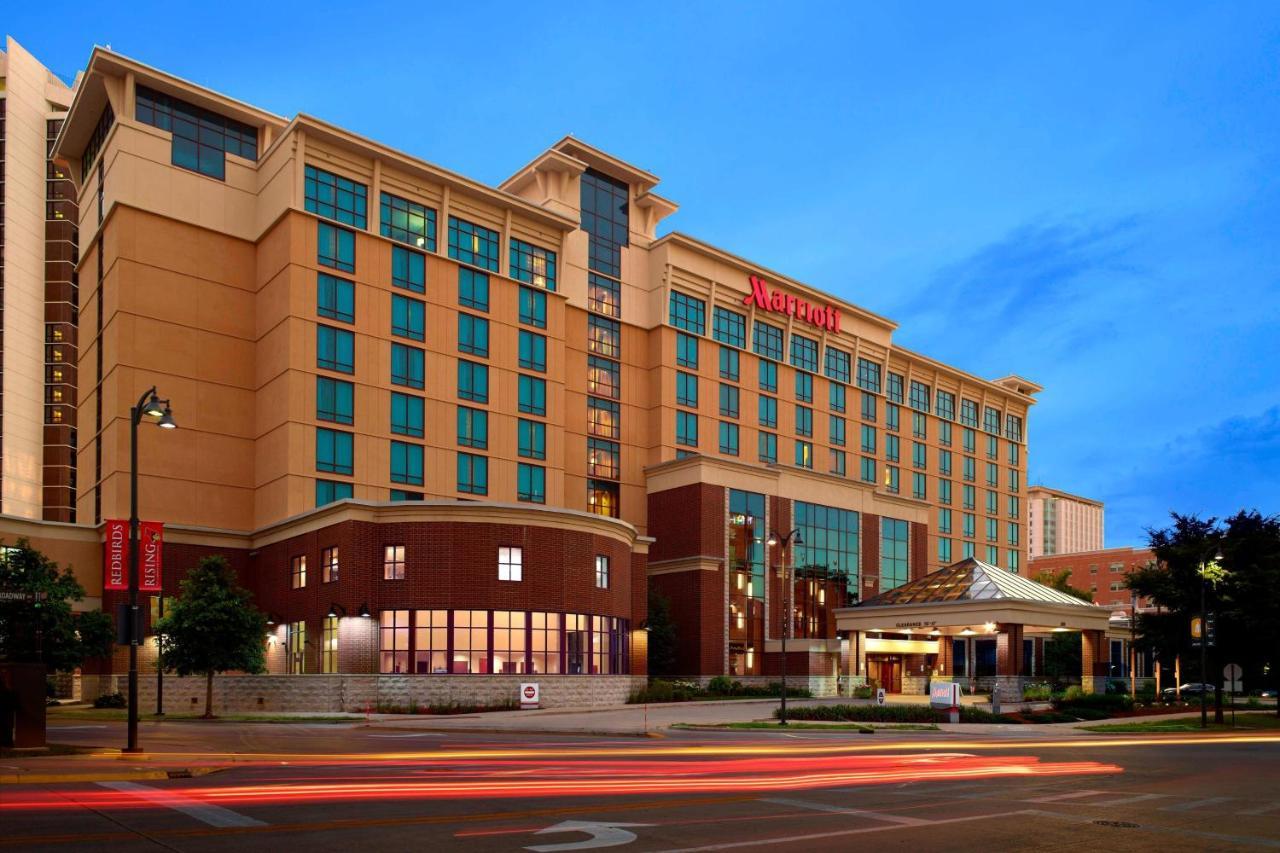 Marriott Bloomington Normal Hotel And Conference Center Экстерьер фото
